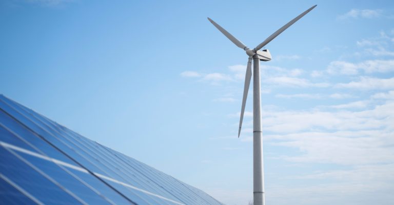 Vietnam y Filipinas lideran la expansión de energías renovables en la ASEAN, que alcanza ya un 32 % de capacidad limpia