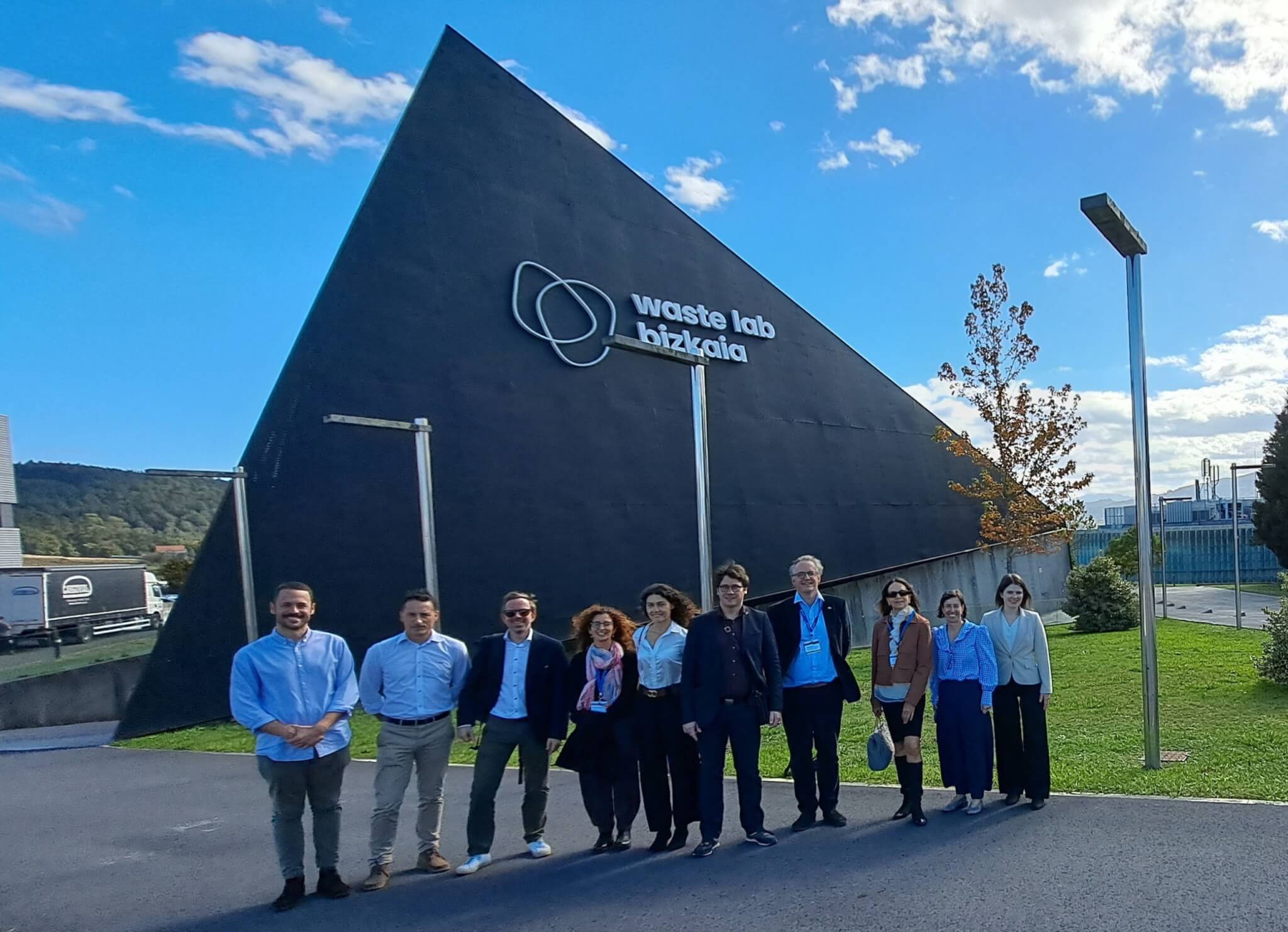 La delegación alemana del CDI Delegation Tour 2025 concluye en Euskadi su programa con una jornada dedicada a la innovación
