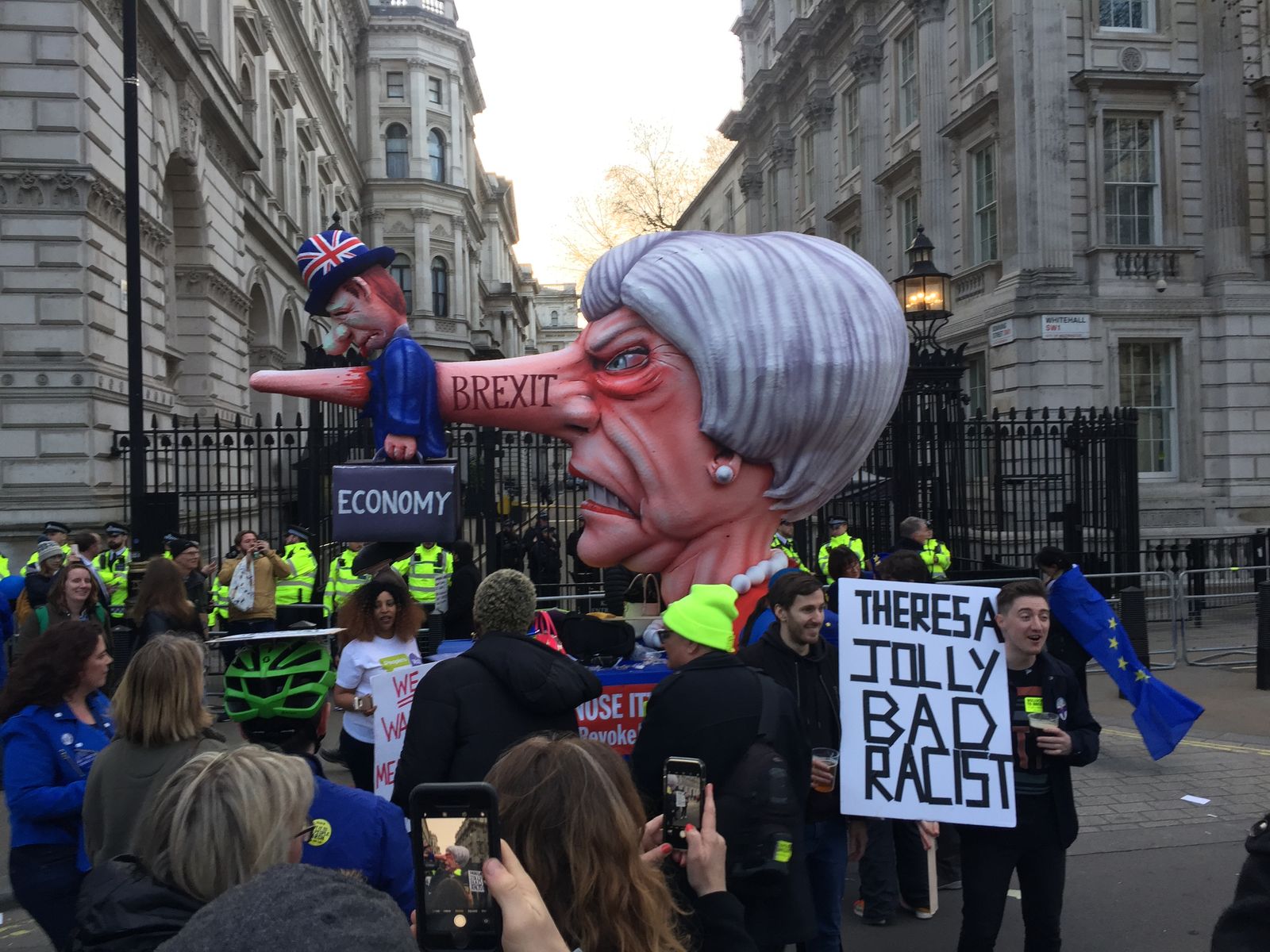 Multitudinaria manifestación en Londres a favor de un segundo referéndum
