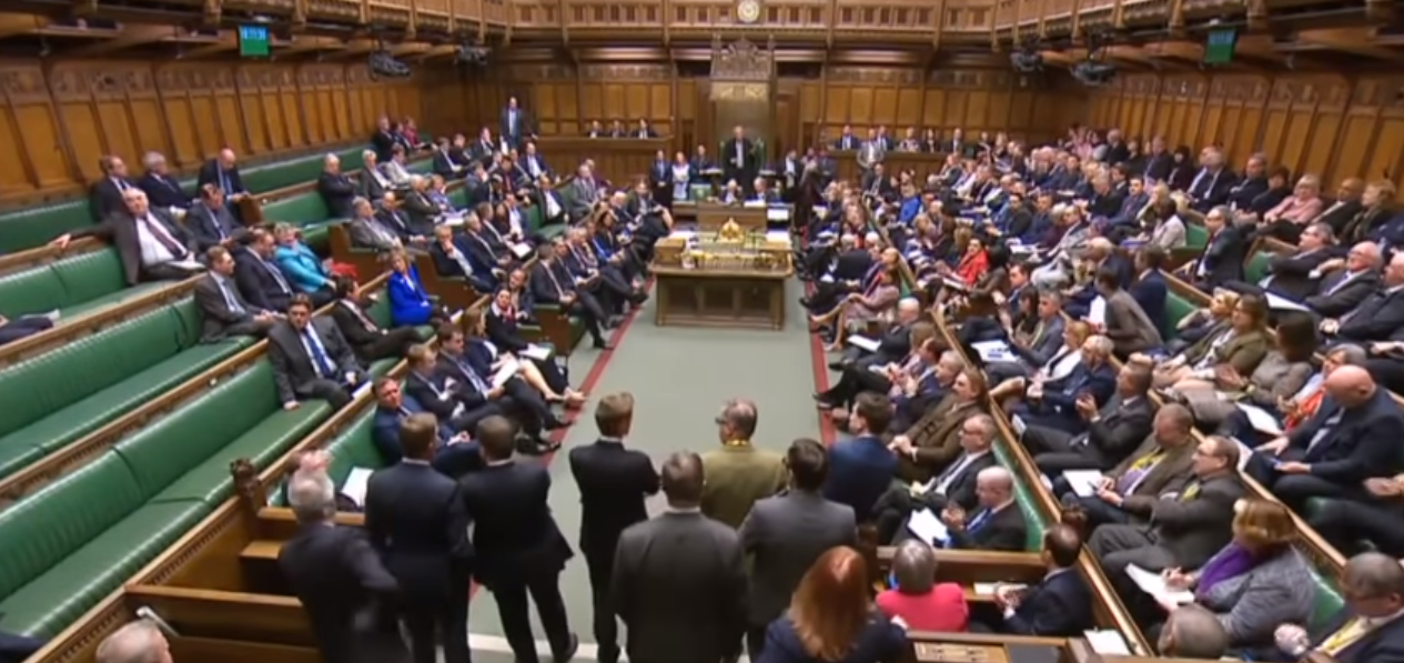 El Parlamento vuelve a rechazar todas las alternativas al Brexit de May