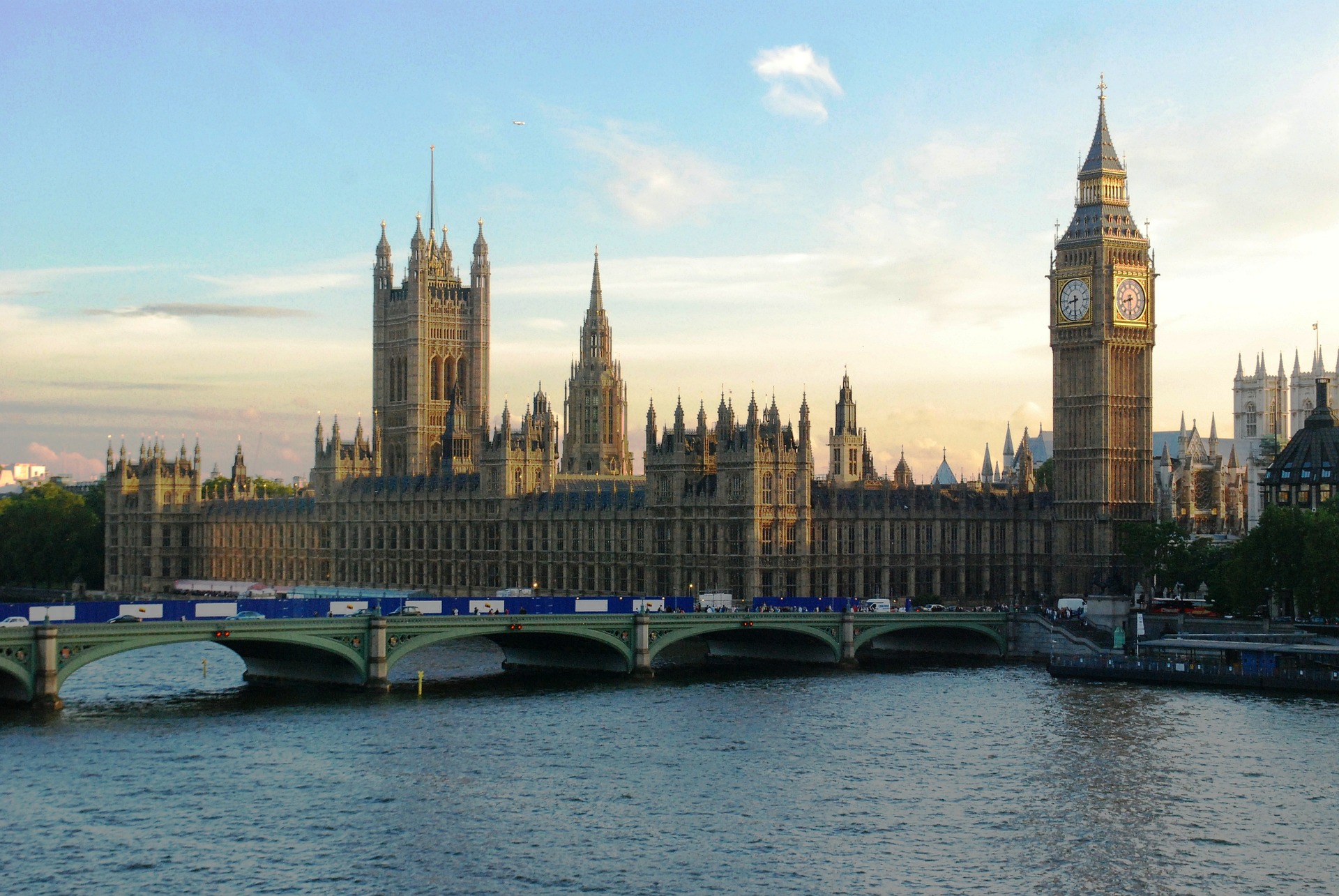 El Parlamento británico se protege ante una posible imposición de Brexit sin acuerdo