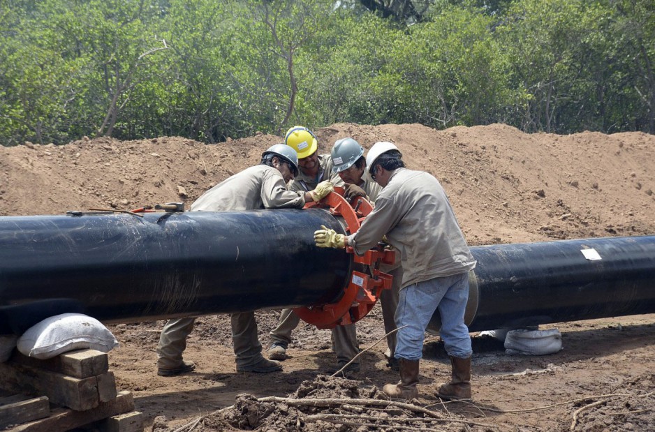 ARGENTINA: El gobierno quiere bajar el gasoducto a bahía blanca y reemplazarlo por uno a Brasil