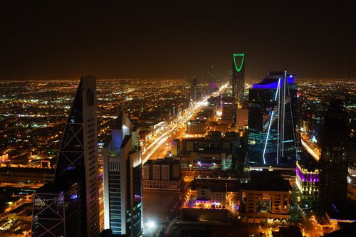 Arabia Saudí describe planes para convertirse en líder en inteligencia artificial